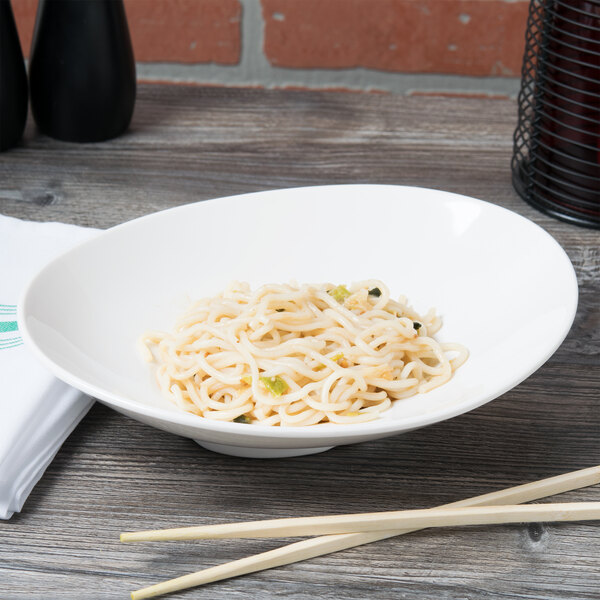 Carlisle HAL0302 Halcyon 16 oz. Oval Bone White Melamine Pasta Bowl