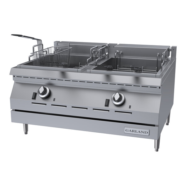 Garland ED-30FT Designer Series 34 lb. Dual Tank Electric Countertop Deep Fryer - 208V, 3 Phase, 10.6 kW