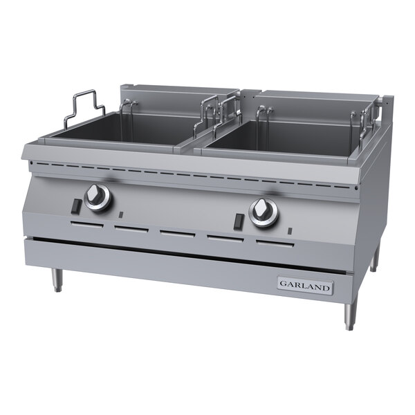 Garland ED-30FT Designer Series 34 lb. Dual Tank Electric Countertop Deep Fryer - 208V, 3 Phase, 10.6 kW