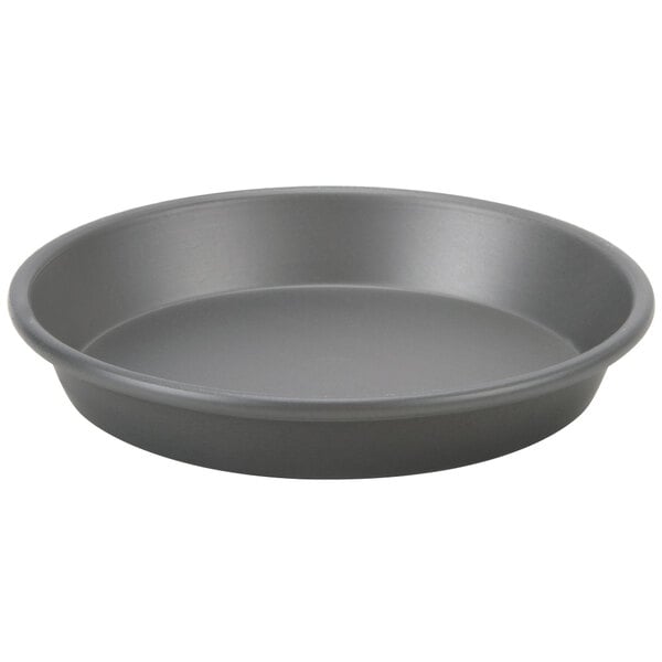 An American Metalcraft hard coat anodized aluminum round black pizza pan.