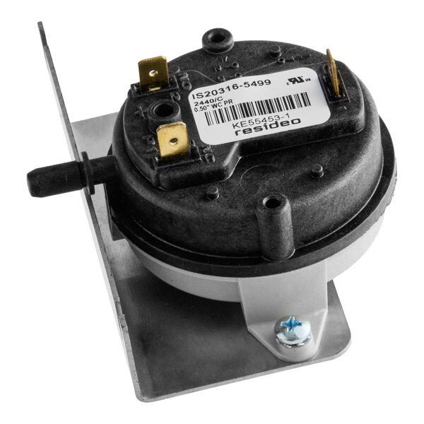 A Cleveland SKE02400-1 service air pressure switch assembly for KGL/T models.