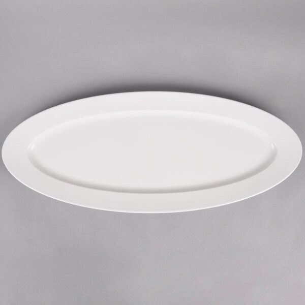 An American Metalcraft white oval melamine boat platter.