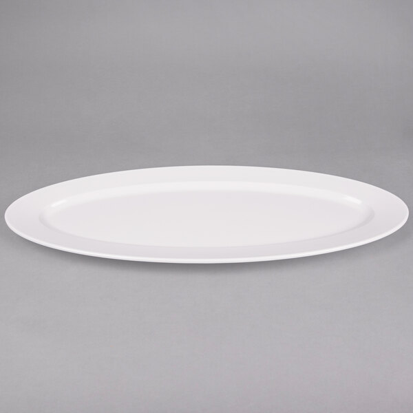 An American Metalcraft white oval melamine boat platter with handles.