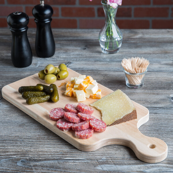 Choice 18" x 8" x 3/4" Large Wooden Cutting / Charcuterie Cutting Board