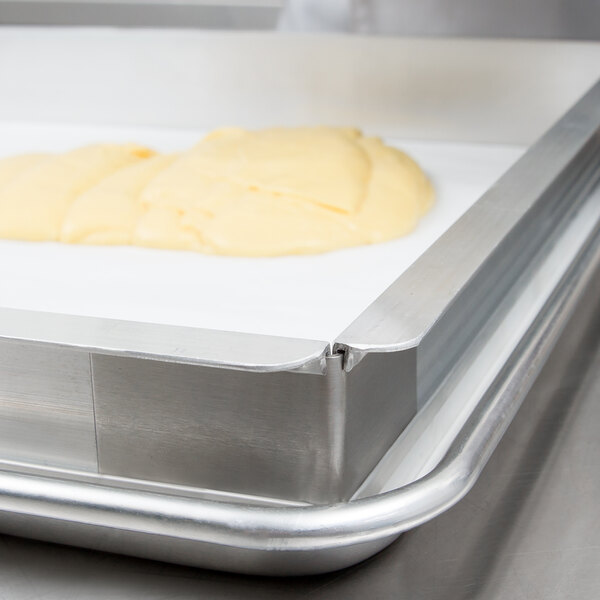 Baker's Mark 18" x 26" Full Size 19 Gauge Wire in Rim Aluminum Bun