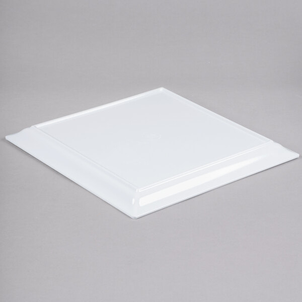 A white square Elite Global Solutions melamine plate.