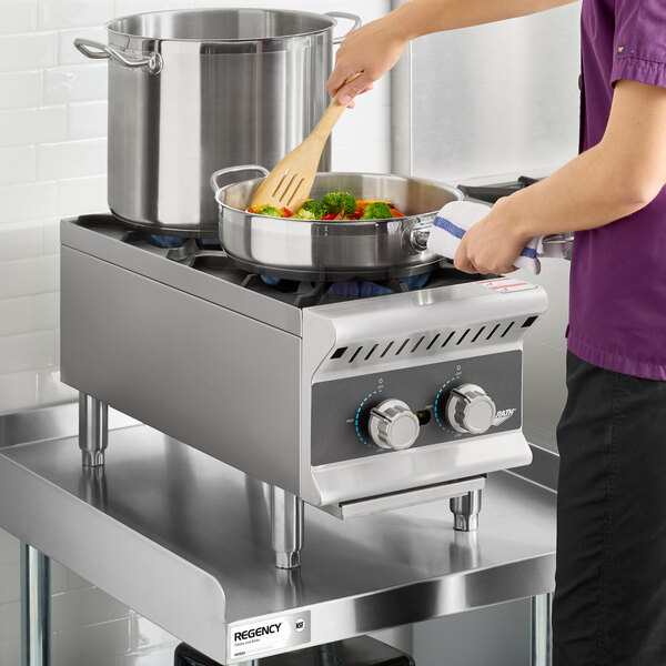 Vollrath HPG2-12 Cayenne 2 Burner Countertop Hot Plate / Range, Natural / LP Gas