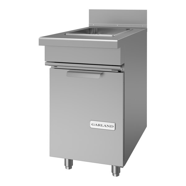 A stainless steel 18-inch fry holding station with a single compartment and front door, designed for commercial kitchens.