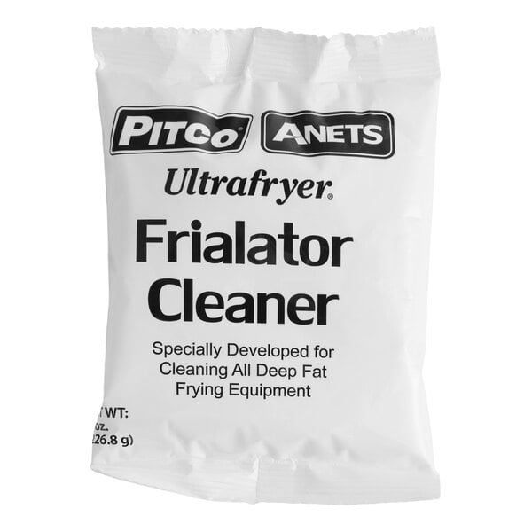 An 8-ounce packet of Pitco Ultrafryer Frialator Cleaner, designed for cleaning deep fat frying equipment.