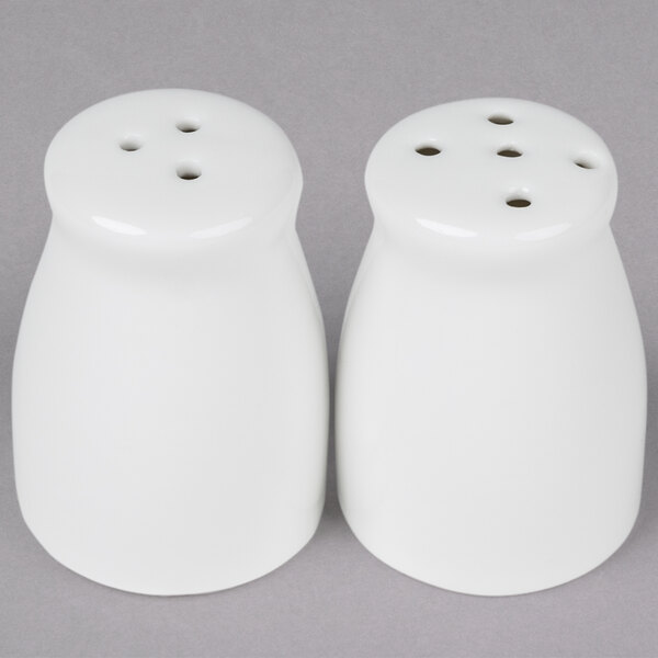 Featured image of post Miniature Mini Salt And Pepper Shakers : Also great for camping and travelling.