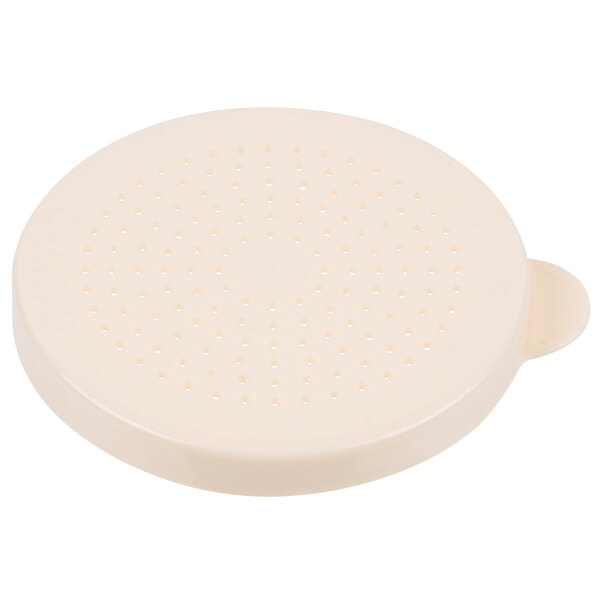 A white plastic Cambro shaker lid with holes.