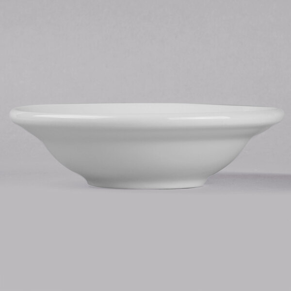 A close up of a Libbey Basics bright white porcelain fruit bowl.