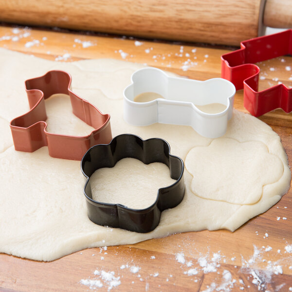 wilton cookie cutters