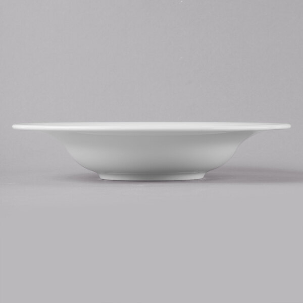 A Schonwald Avanti Gusto white porcelain soup bowl with a white rim.