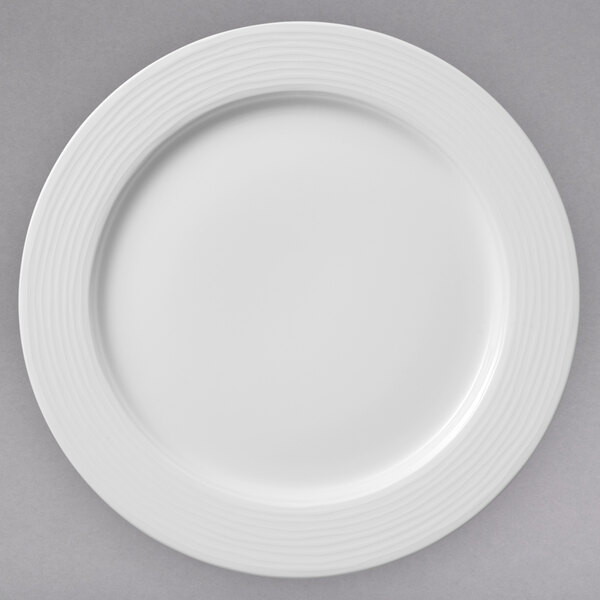 A white Villeroy & Boch porcelain plate with a thin rim.