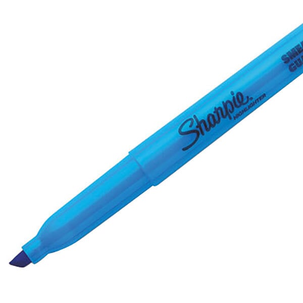 Sharpie 27010 Accent Blue Chisel Tip Pocket Style Highlighter - 12/Pack