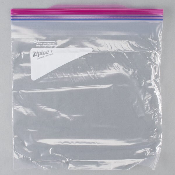 Ziploc® 682257 10 9/16" x 10 3/4" One Gallon Storage Bag with Double Zipper  and Write-On Label - 250/Case
