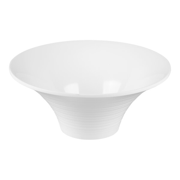Vollrath V22172 1.13 Qt. White Medium Fluted Melamine Pedestal Bowl