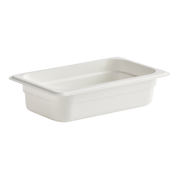 A white Cambro plastic food pan with a lid.