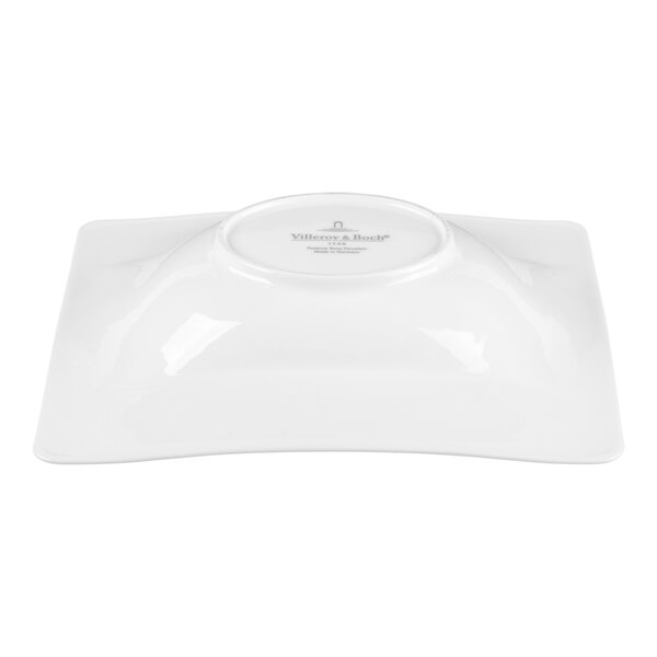 Villeroy & Boch Modern Grace 9 1/4" x 8 1/4" White Bone Porcelain Deep Plate - 6/Case
