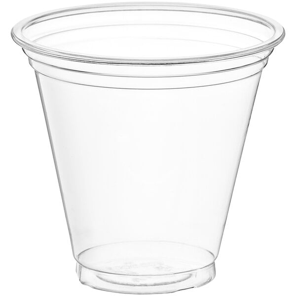 A clear plastic cup with a clear rim.