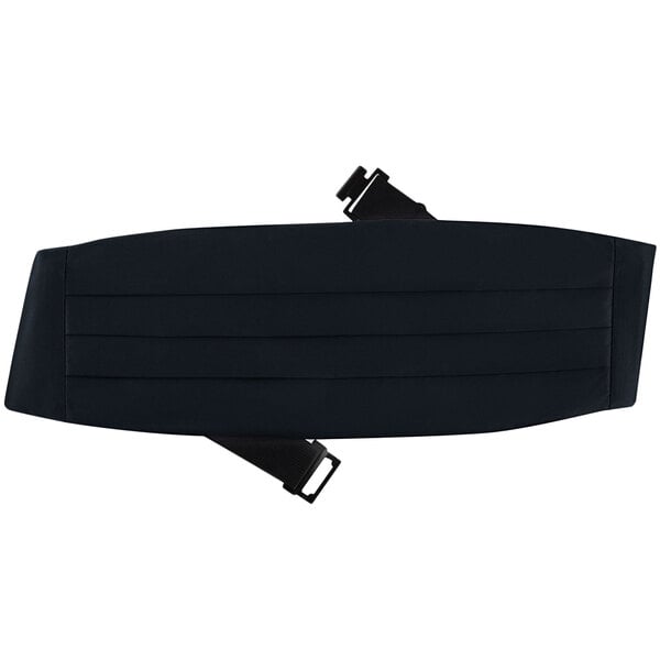 A black rectangular cummerbund with black straps.