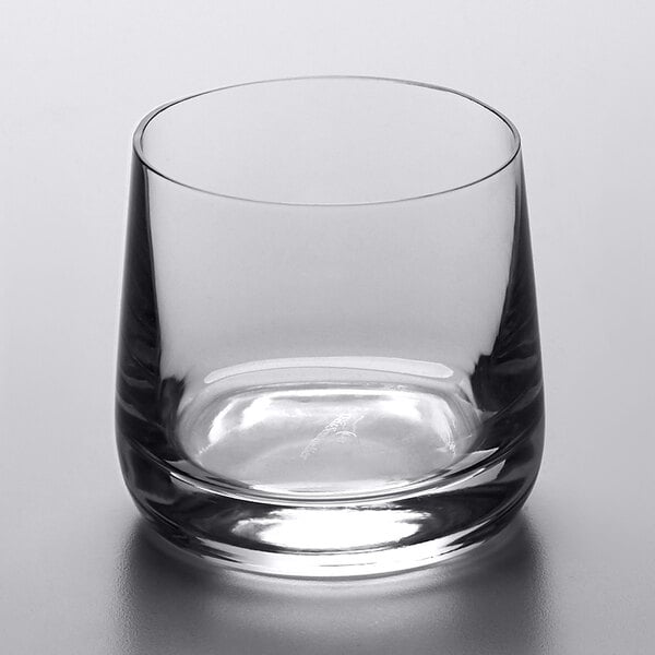 A clear glass with a clear rim.