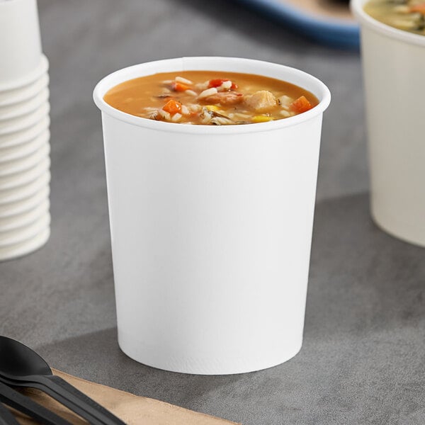 Choice 32 oz. White Double Poly-Coated Paper Food Cup - 500/Case