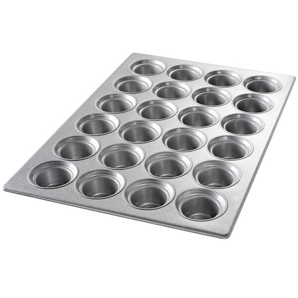 Chicago Metallic 43026 Large Crown Muffin Pan 17-7/8 X 25-7/8 Overall  Makes (24) 3-5/8 Dia. Muffins