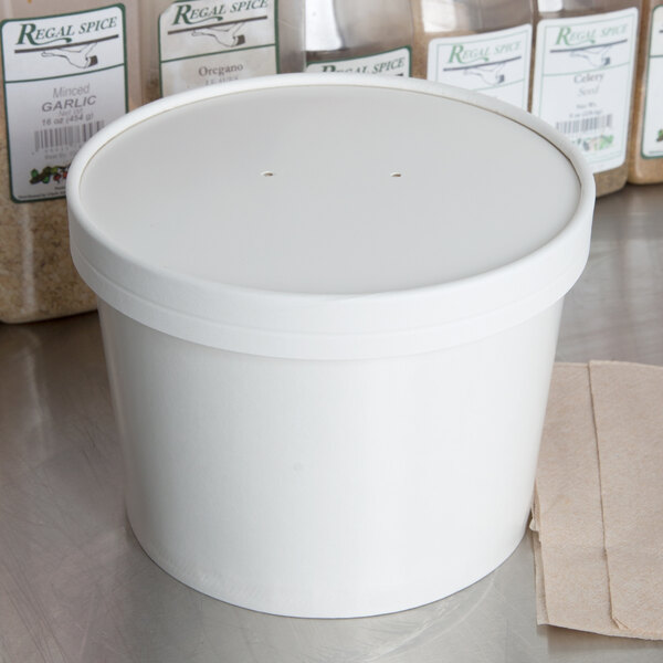 Choice 64 oz. White Paper Soup / Hot Food Cup Vented Lid - 150/Case