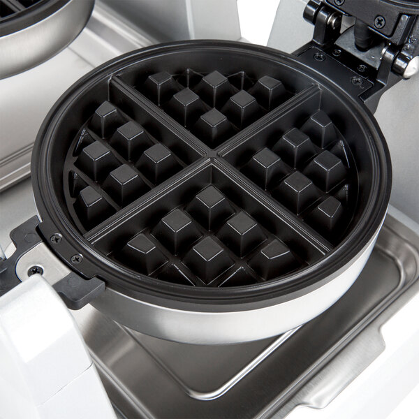 Waring Commercial Waffle Maker (Double, Belgian)