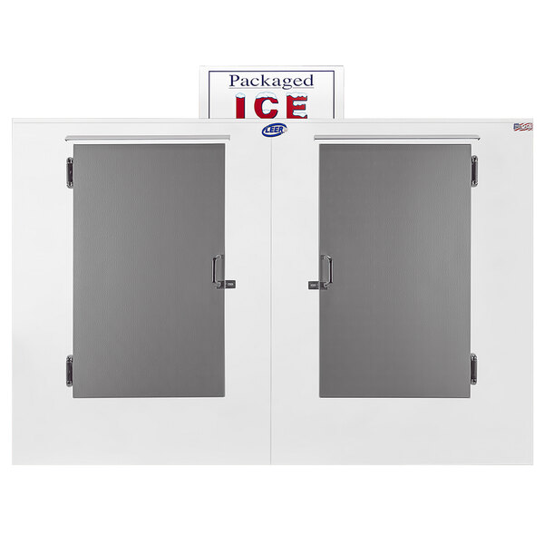 Leer 100cs 94 Outdoor Cold Wall Ice Merchandiser With Straight Front And Stainless Steel Doors