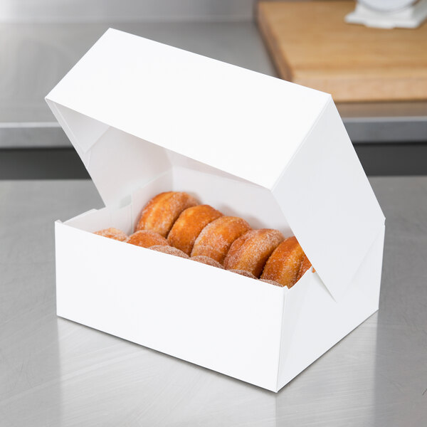 Baker's Mark 10 1/4" x 8" x 4" White AutoPopup Window Cake / Donut