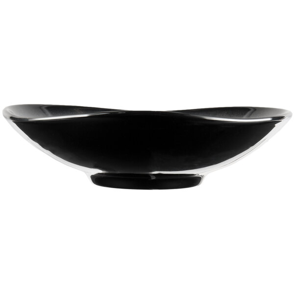 A black Reserve by Libbey Pebblebrook bowl with a clear rim.