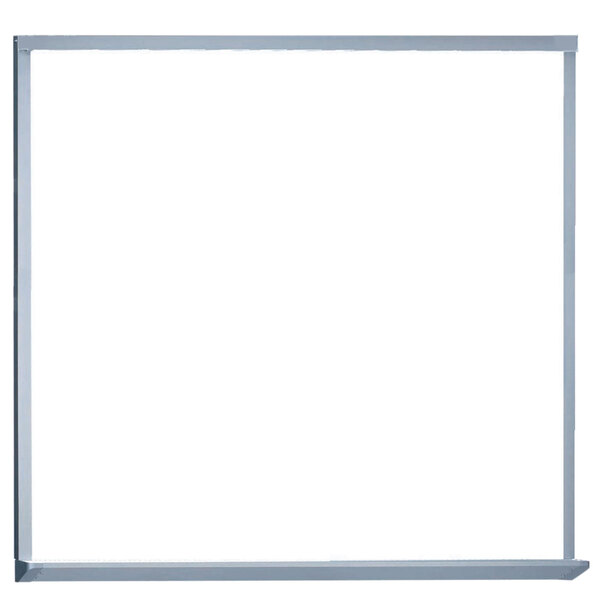 A white board with no writing on it.