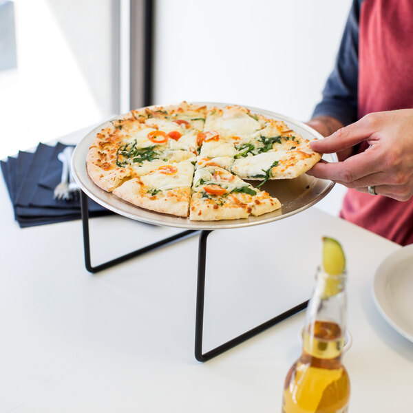 Choice 9" x 8" x 7" Black Metal Pizza Stand