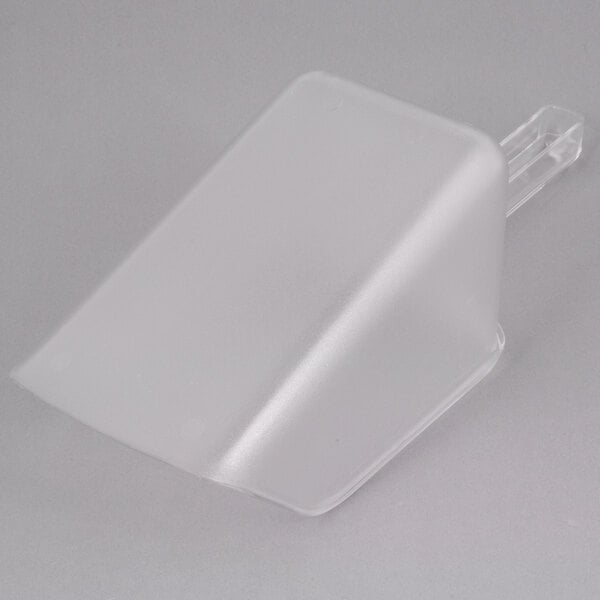 A clear plastic Rubbermaid utility scoop.