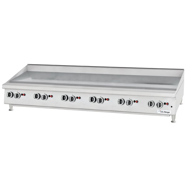 A U.S. Range natural gas countertop griddle with thermostatic controls.