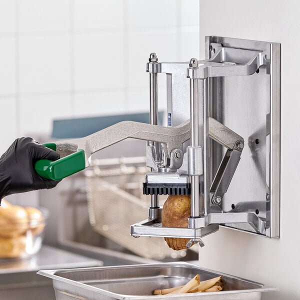 Garde FC14WM 1/4" Heavy-Duty French Fry Cutter with Wall-Mount Bracket
