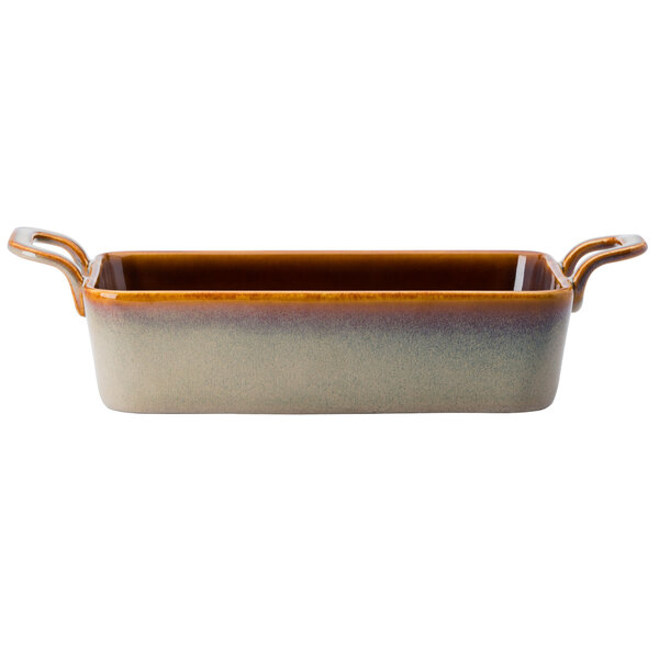 A Oneida Sama Porcelain rectangular baker with handles.