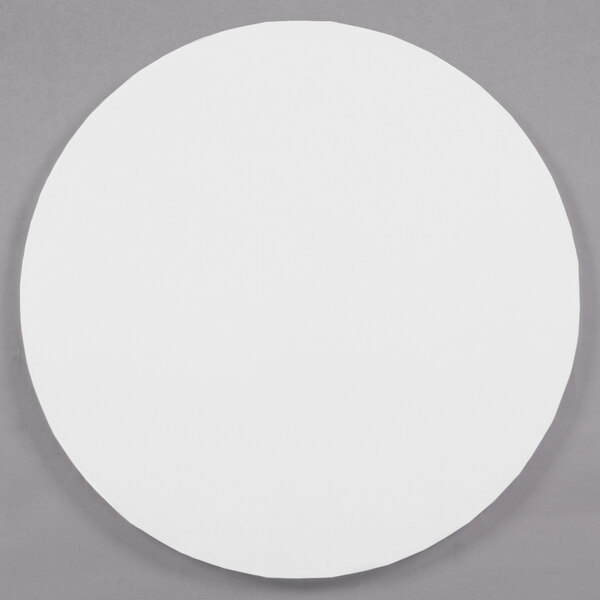 An Enjay white round fold-under cake drum.