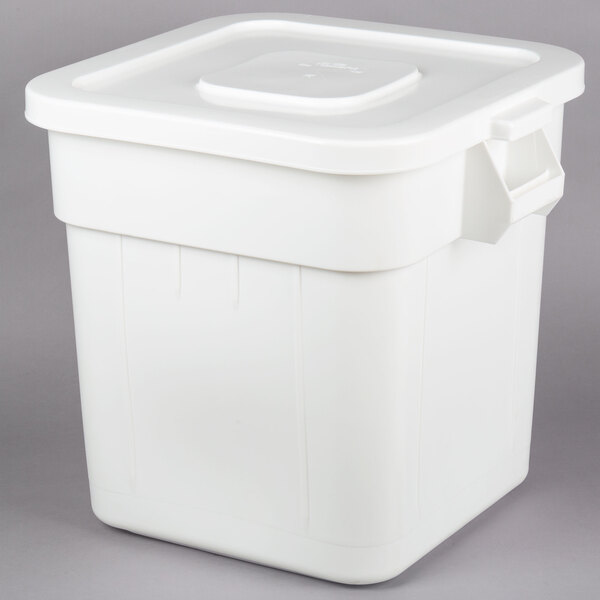 Continental Huskee 32 Gallon White Square Trash Can and Lid