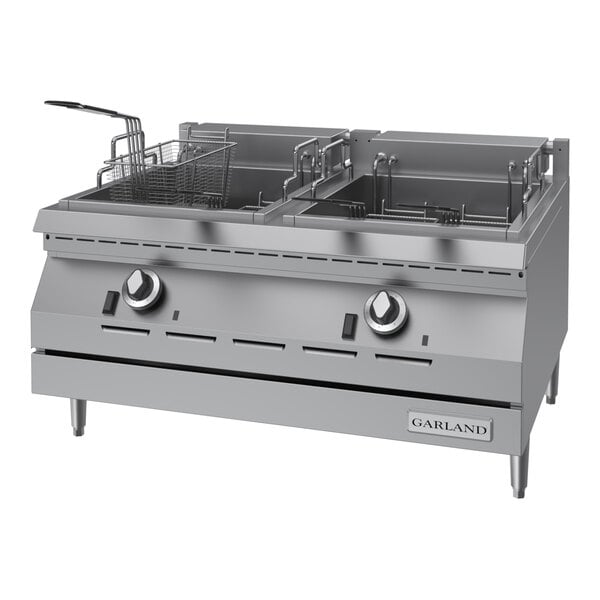 Garland ED-30FT Designer Series 34 lb. Dual Tank Electric Countertop Deep Fryer - 240V, 1 Phase, 10.6 kW