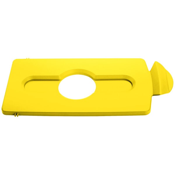 A yellow rectangular Rubbermaid lid with a circle in the middle.