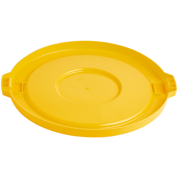 A yellow plastic lid with a handle for a Lavex 20 gallon commercial trash can.
