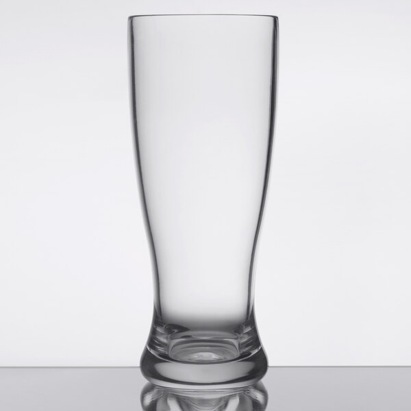 A close up of a Libbey Tritan plastic pilsner glass.