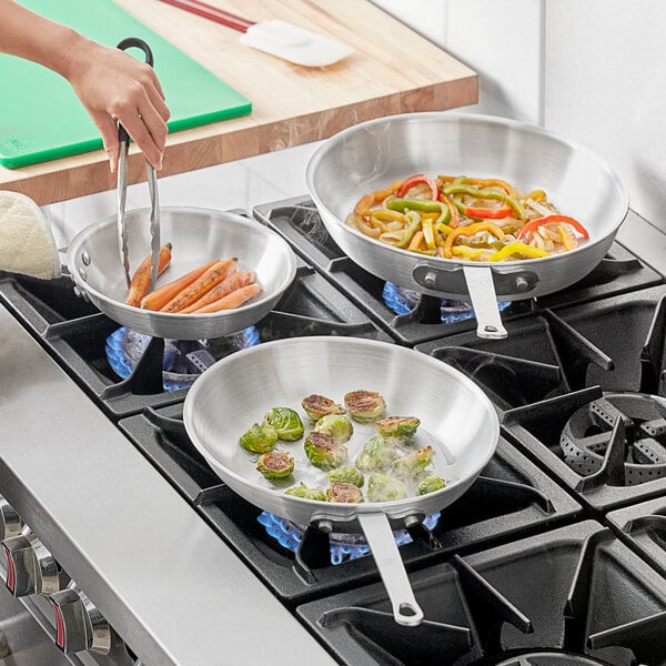 Types of Frying Pans, Sizes, & Materials - WebstaurantStore