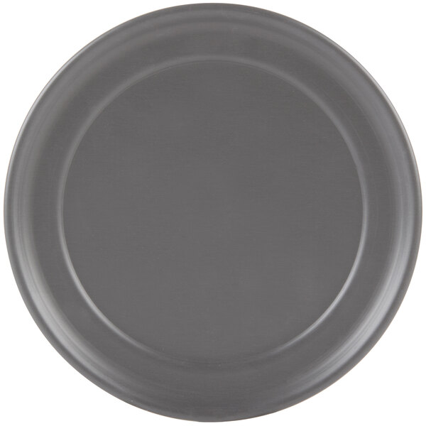 An American Metalcraft hard coat anodized aluminum pizza pan with a wide rim.