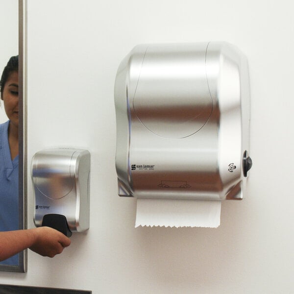 San Jamar Hands-Free Paper Towel Dispenser
