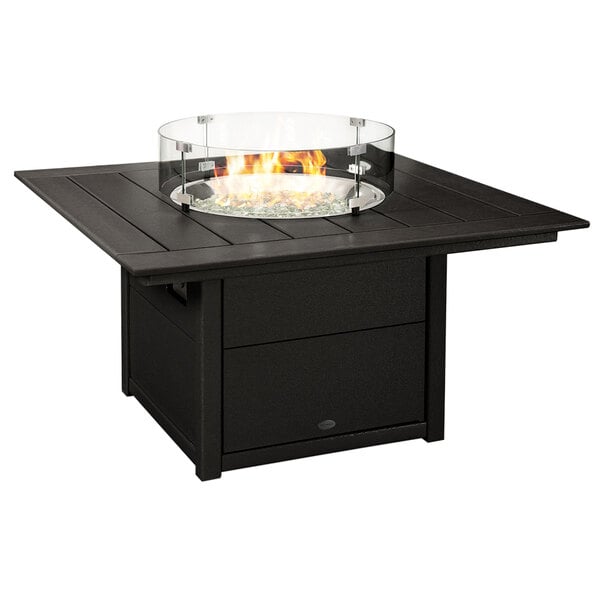 Fire pit style base with black square base and small fire in center